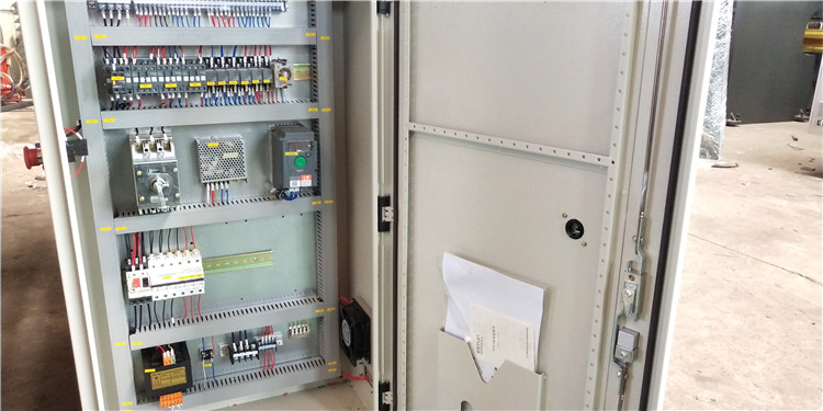 6mm*3200 Hydraulic Steel Plate Cutting Machinery Steel Plate Shearing Machine 6 мм * 3200 Гідравлічний апарат для різання сталевих пластин Машина для різання сталевої пластини