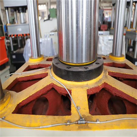 Гідравлічний прес Гідравлічний автоматичний гідравлічний прес Автоматична майстерня Сталевий двоколонний металевий гідравлічний прес-машина