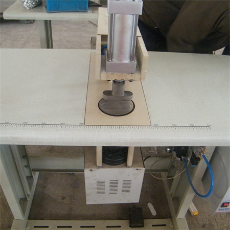 Вертикальна штампувальна машина YQ32 серії 4-х колонний гідравлічний прес